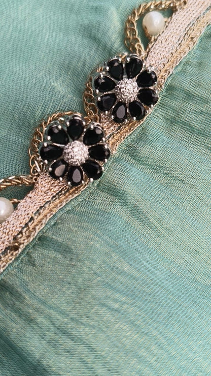Roung Bloom AD studs