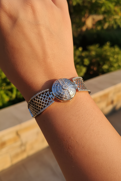 CZ Baguette Disc Bracelet – Evening UGC