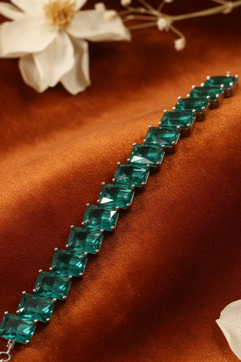 Emerald Linear Tennis Bracelet Textured Contrast