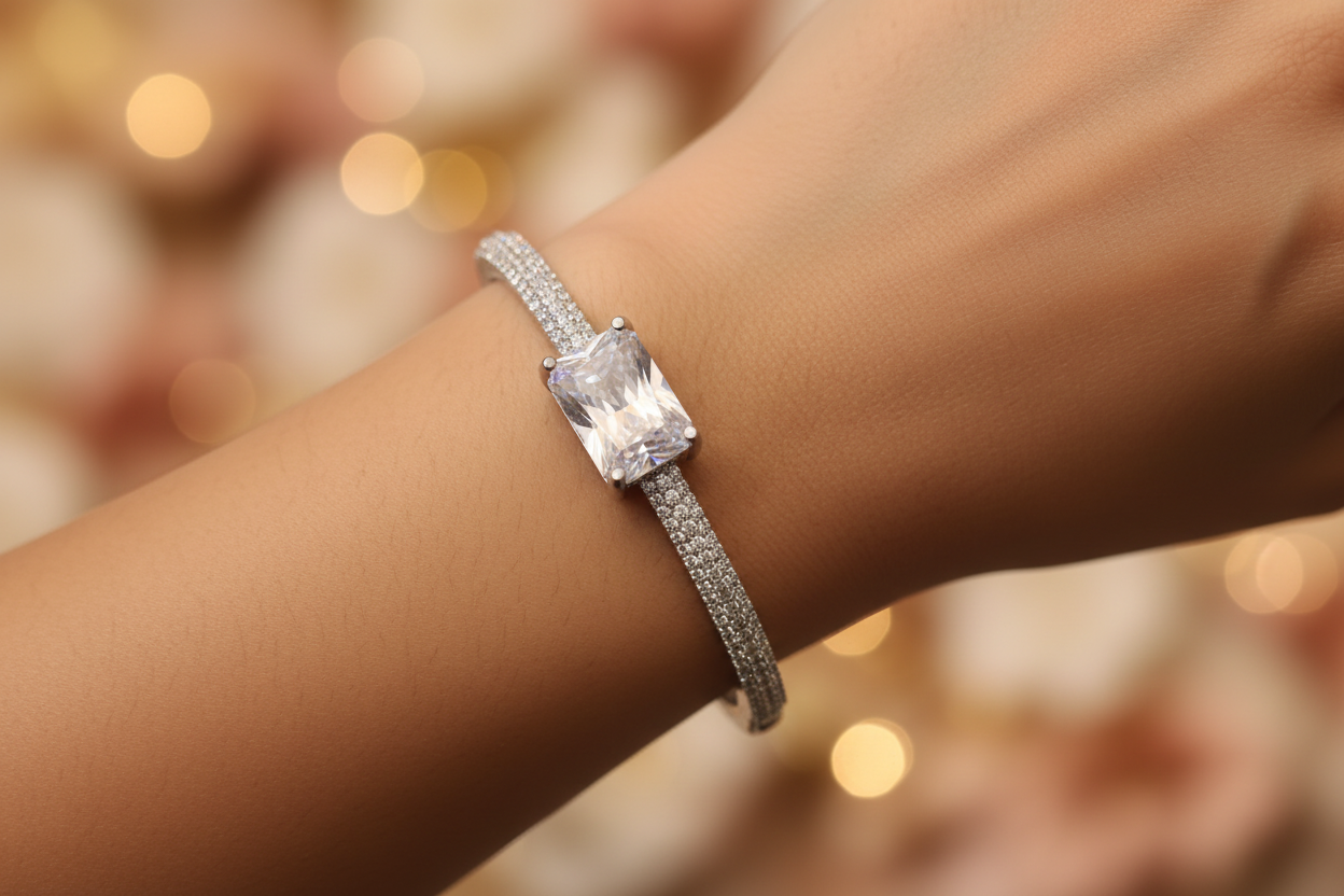 Lumière Solitaire Zirconia Diamond Bracelet