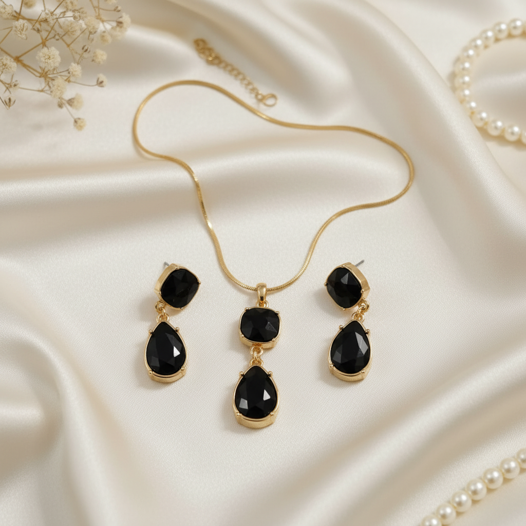 Noir Luxe Set Flat Lay